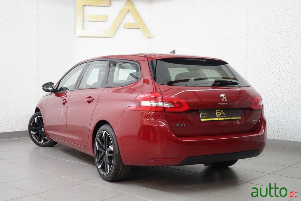 2014' Peugeot 308 Sw photo #4
