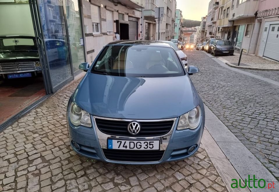 2007' Volkswagen Eos photo #2