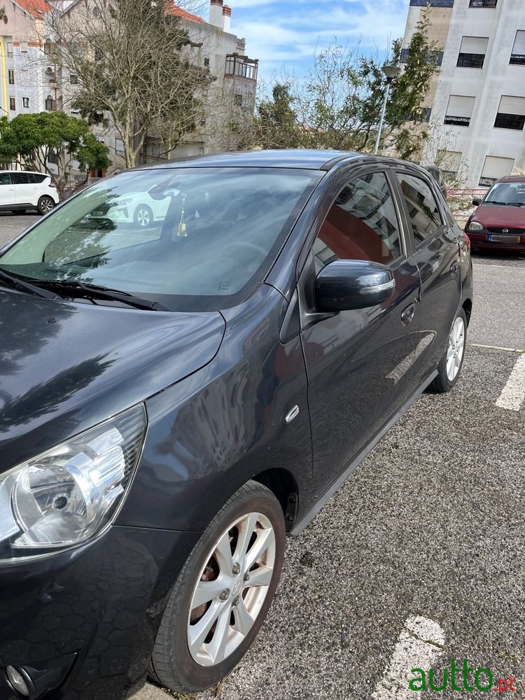 2014' Mitsubishi Space Star photo #6