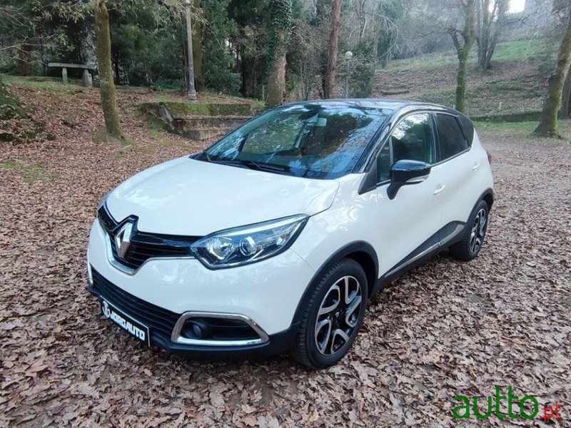 2015' Renault Captur photo #2