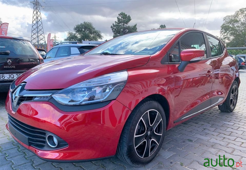 2015' Renault Clio photo #5