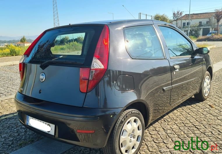 2004' Fiat Punto photo #6