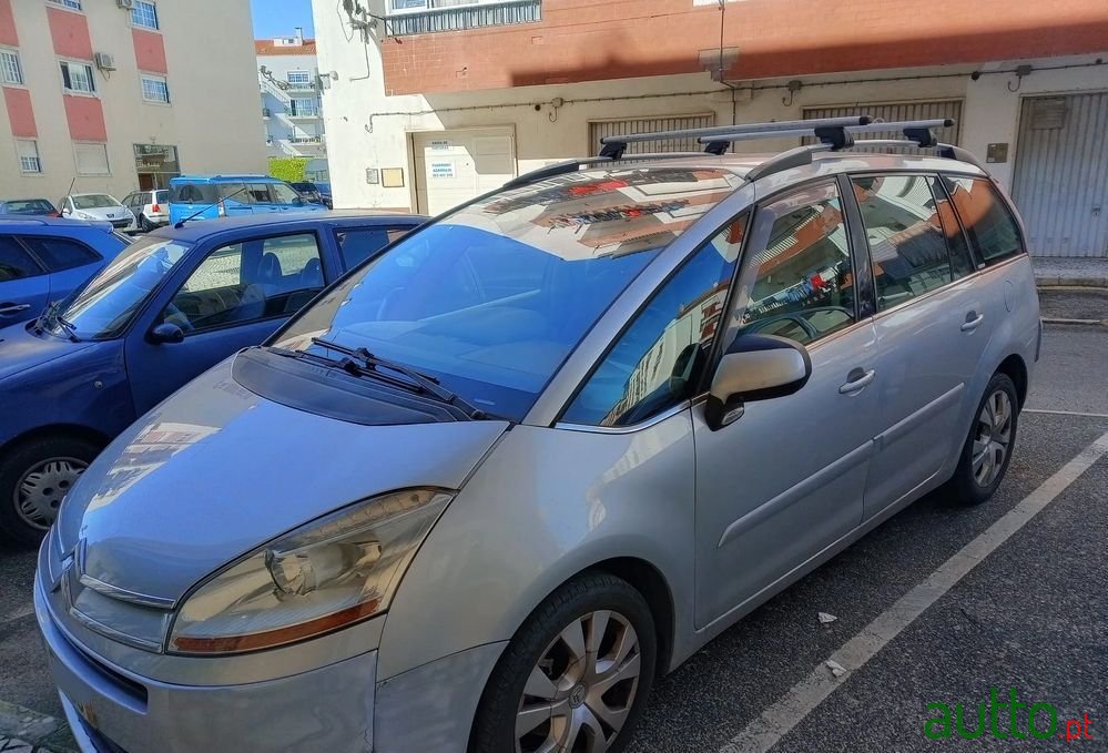 2008' Citroen C4 Grand Picasso photo #1