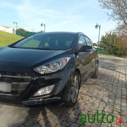 2015' Hyundai i30 Sw photo #3
