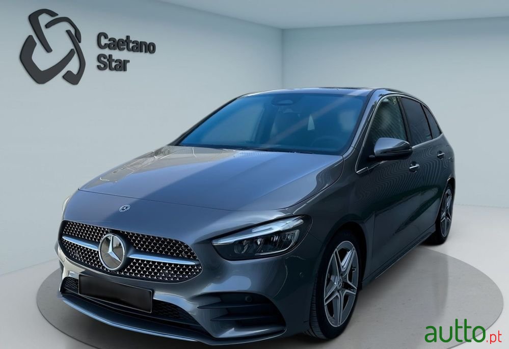 2023' Mercedes-Benz B 180 photo #1