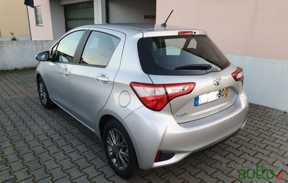 2019' Toyota Yaris photo #3