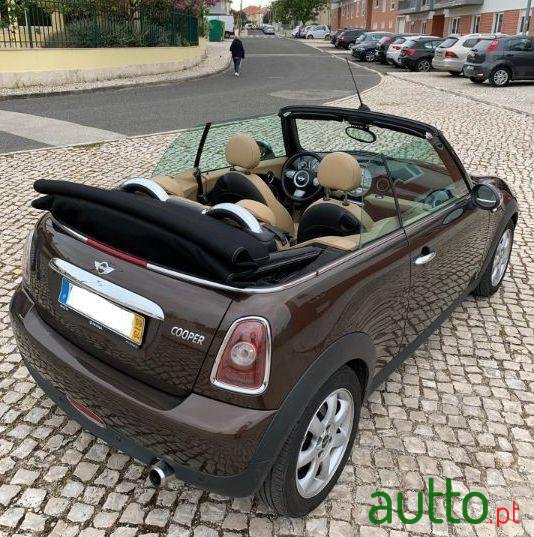 2009' MINI Cabrio Cooper photo #3