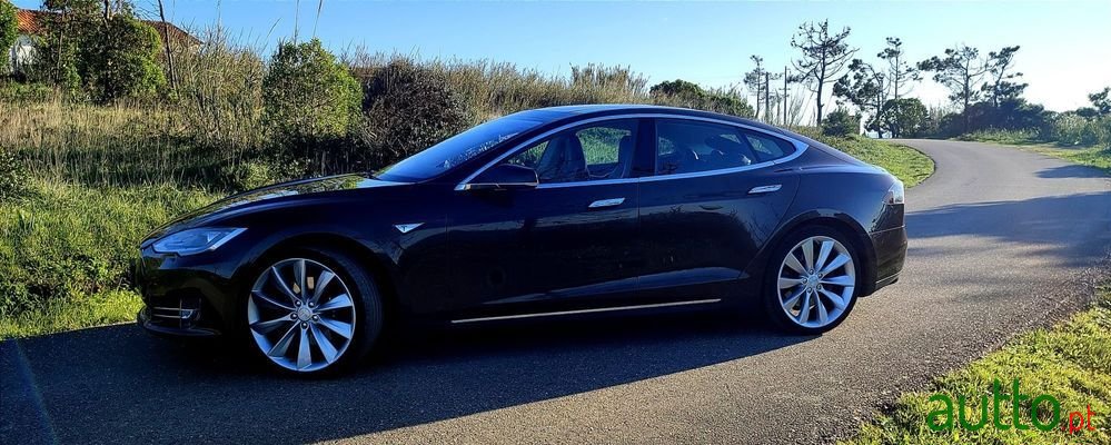 2014' Tesla Model S Standard photo #6