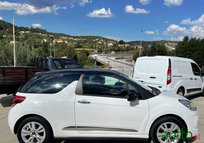 2015' Citroen DS3 photo #4