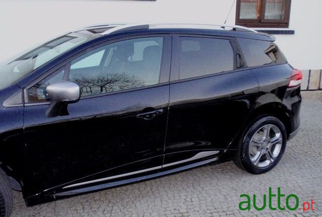 2018' Renault Clio Sport Tourer photo #3