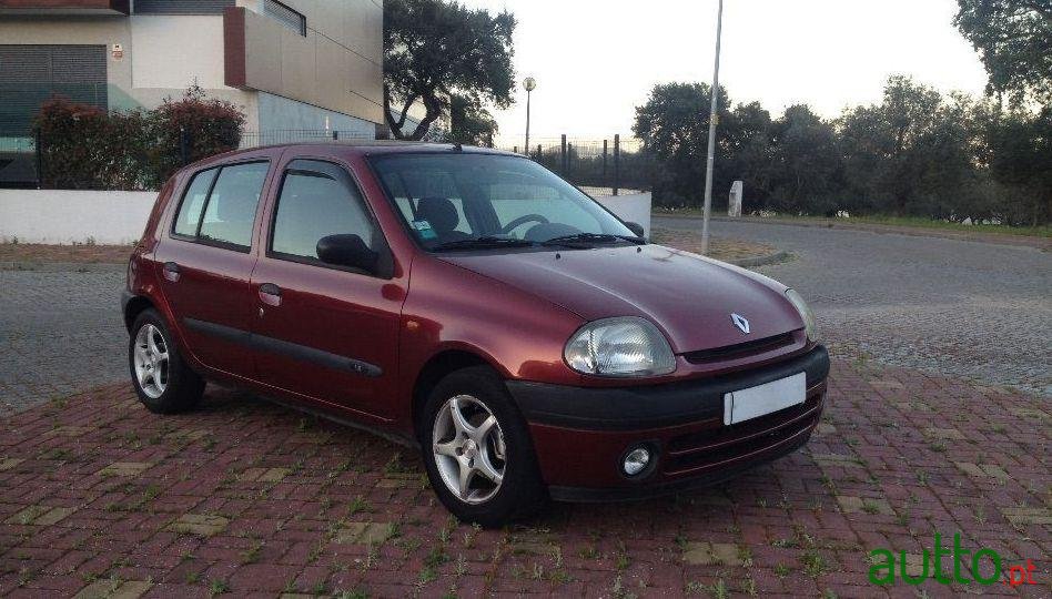 1999' Renault Clio 1.2 Rt photo #3