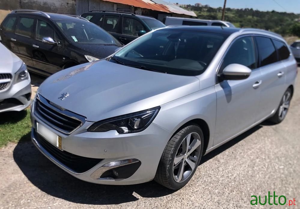 2017' Peugeot 308 Sw photo #1
