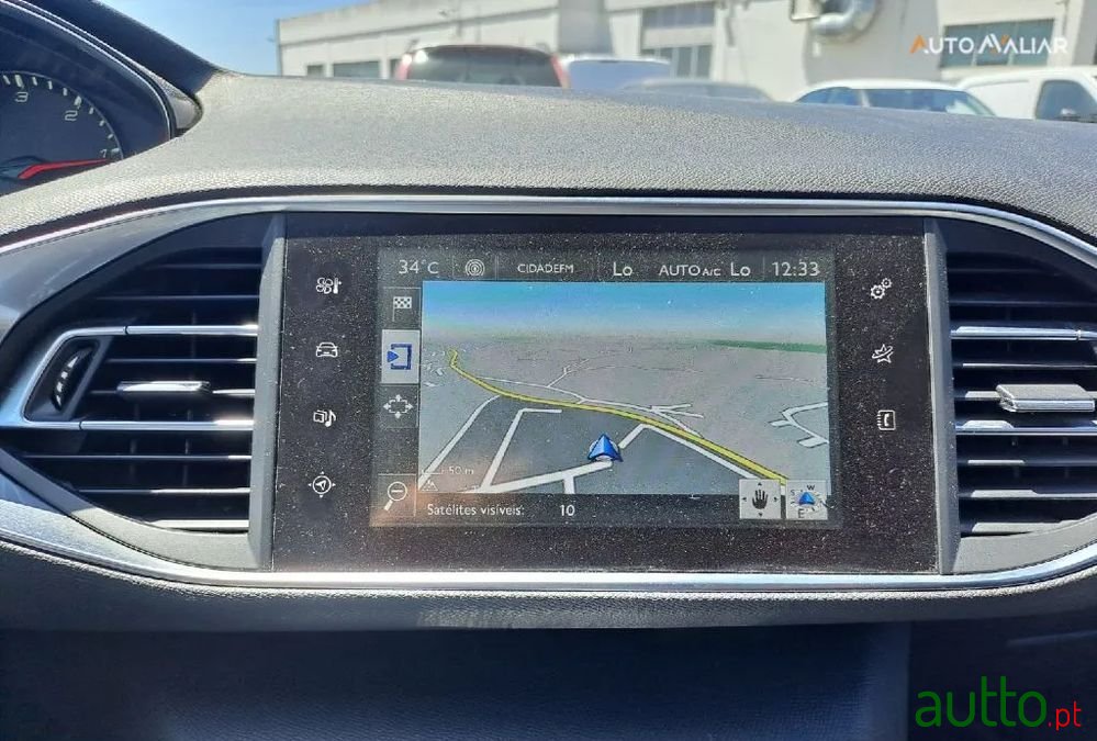 2014' Peugeot 308 Sw photo #2