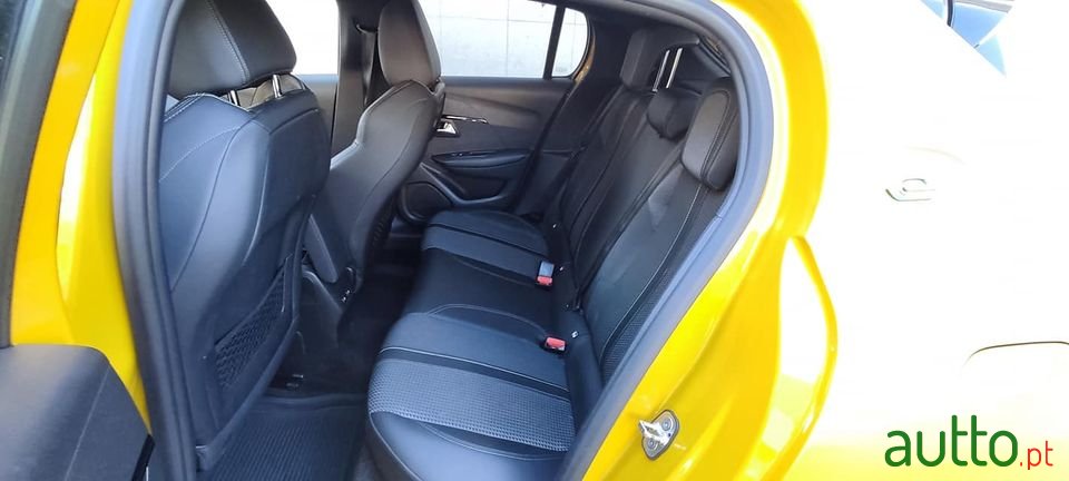 2020' Peugeot 208 photo #4