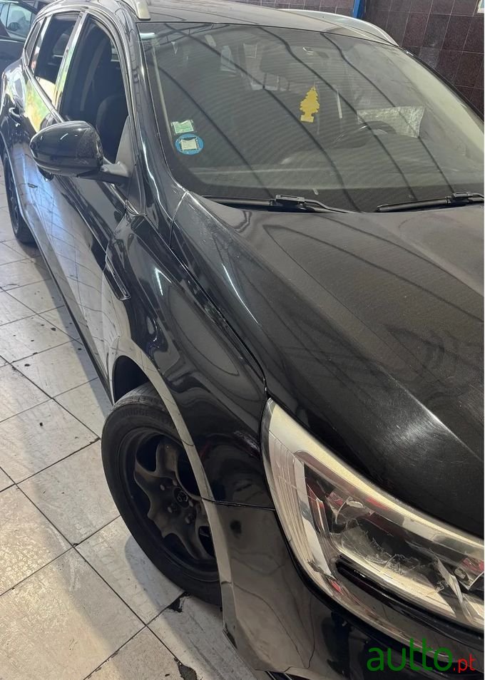 2019' Renault Megane Sport Tourer photo #4