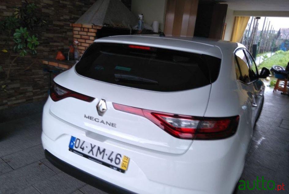2019' Renault Megane Limited photo #2