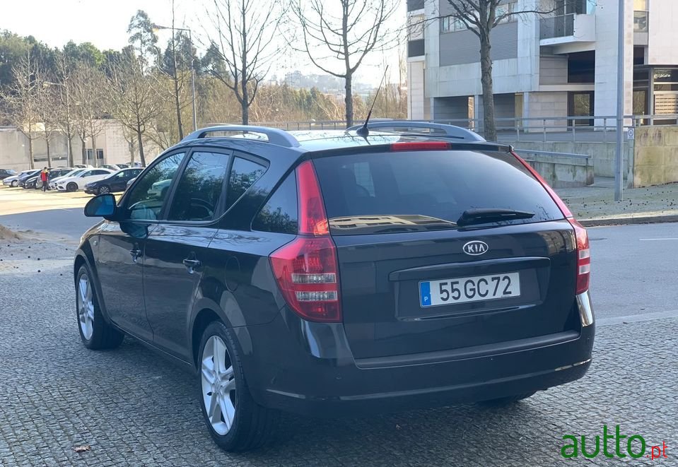 2008' Kia Ceed Sw photo #4