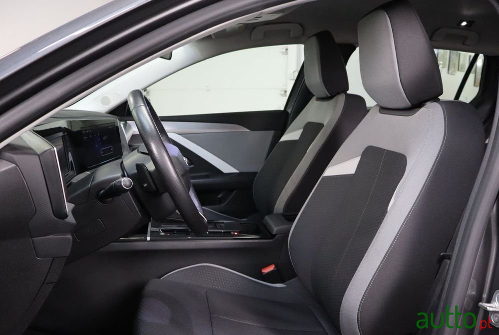 2024' Opel Astra Sports Tourer photo #6