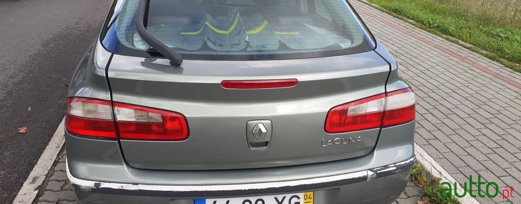 2004' Renault Laguna photo #1