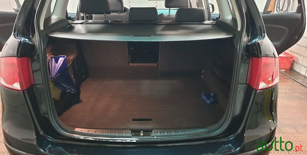 2011' SEAT Altea photo #5