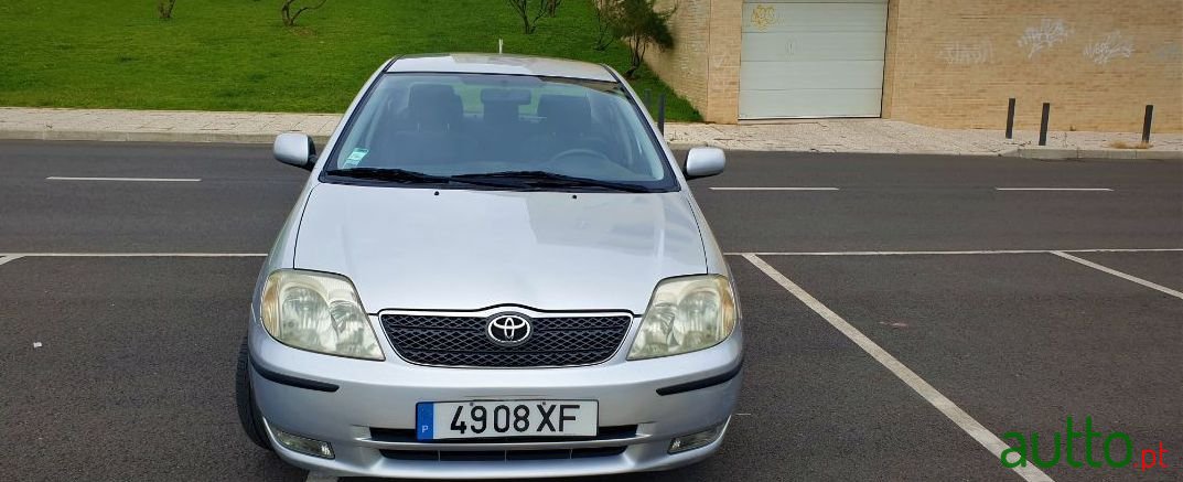 2004' Toyota Corolla photo #2