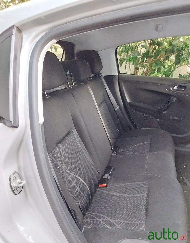 2013' Peugeot 208 1.2 Vti Active photo #6