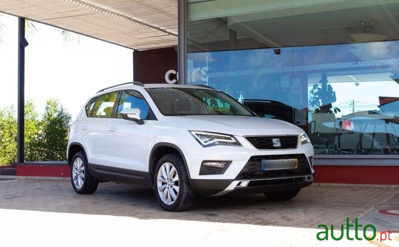 2019' SEAT Ateca 1.6 Tdi Style photo #2