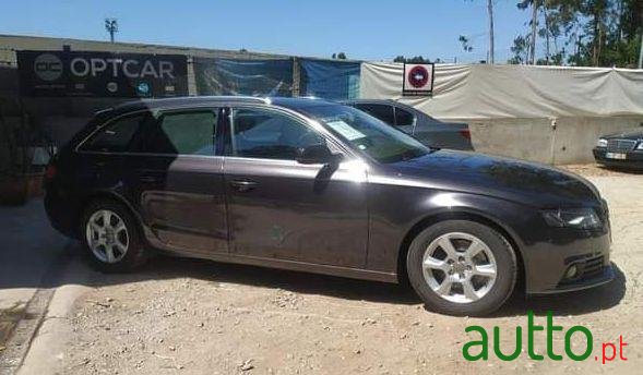 2011' Audi A4 photo #2