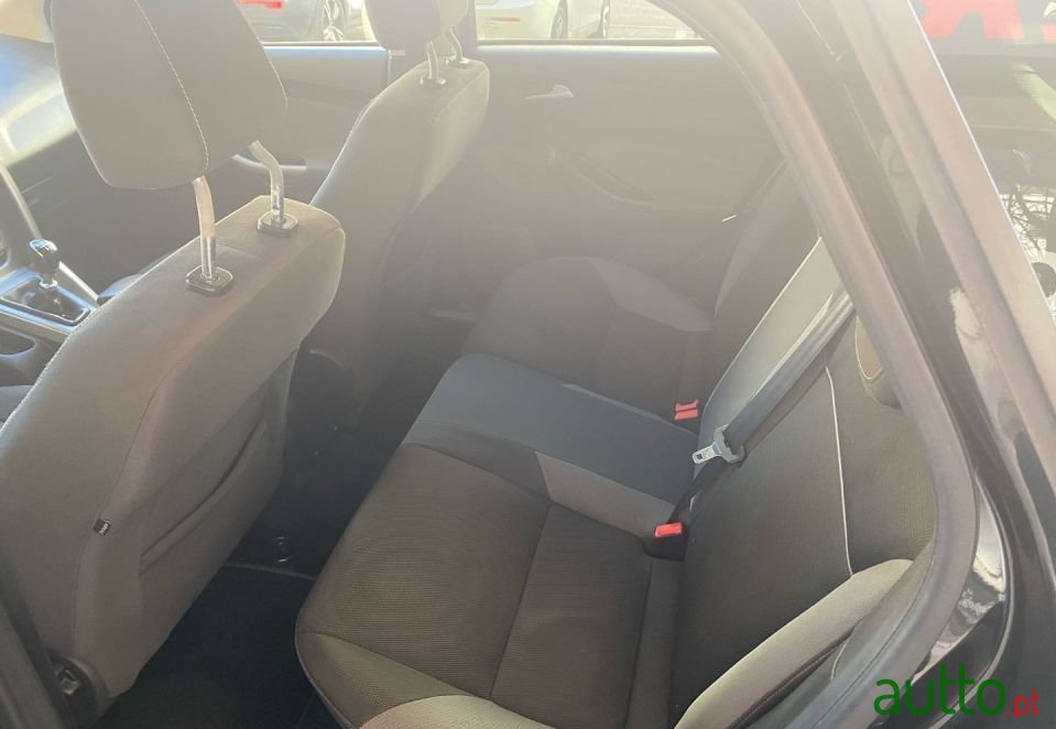 2013' Ford Focus Sw photo #6