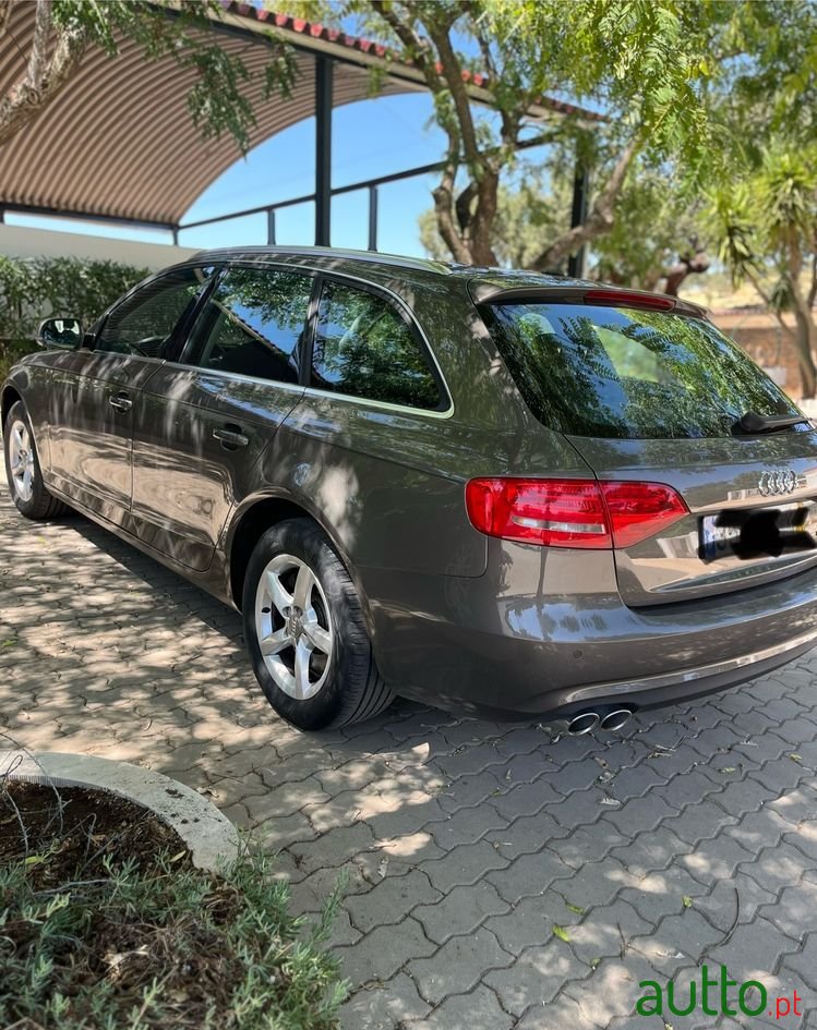 2015' Audi A4 Avant photo #5