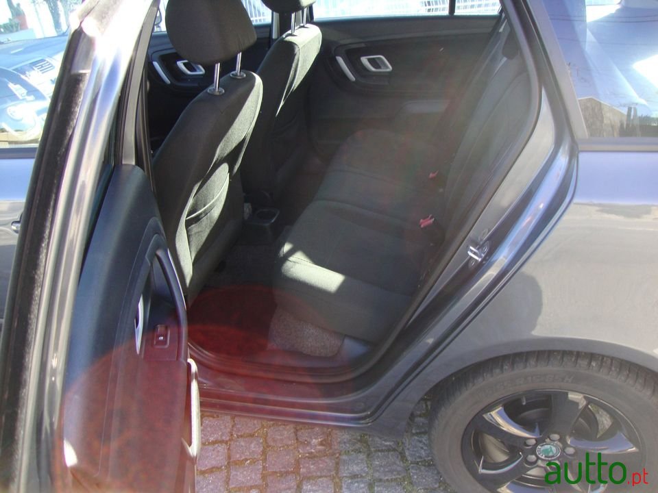 2010' Skoda Fabia photo #6