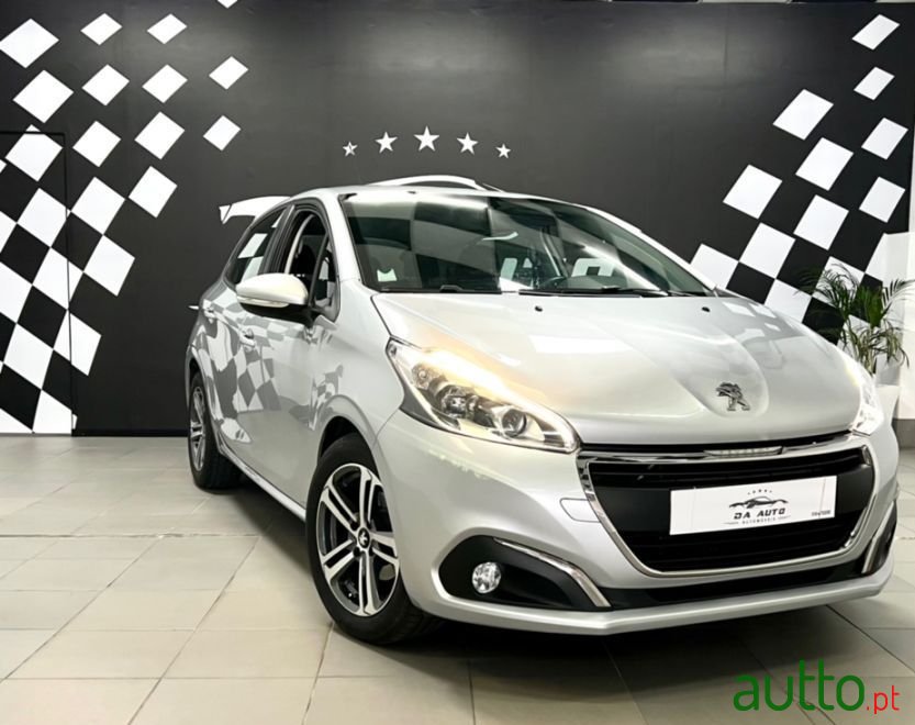 2018' Peugeot 208 photo #1