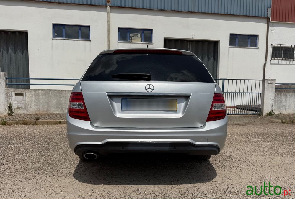 2014' Mercedes-Benz 220 photo #4