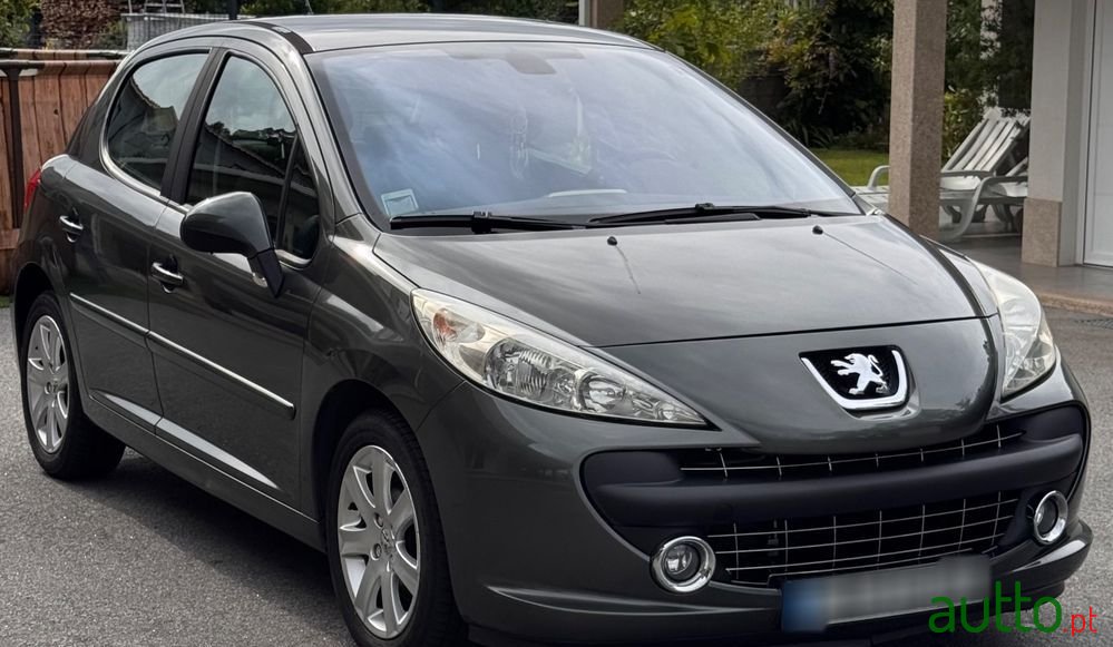 2008' Peugeot 207 120 Sport photo #3