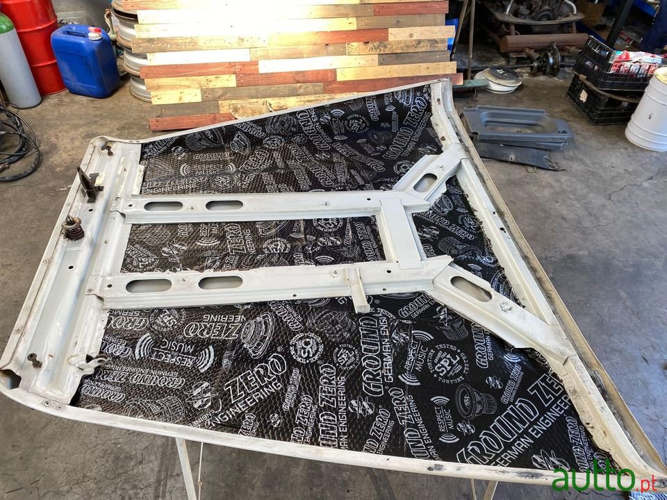 2009' Land Rover Defender 110 photo #6