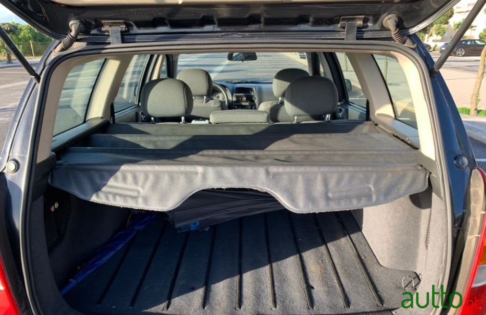 2003' Opel Astra Caravan photo #1