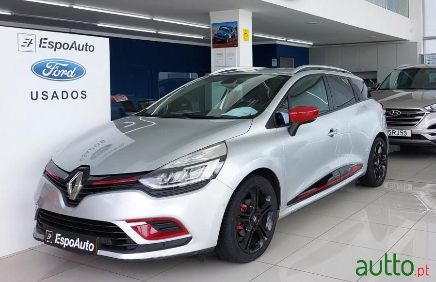 2016' Renault Clio Sport Tourer photo #1