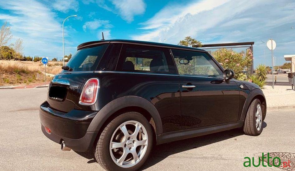 2009' MINI Cooper photo #3