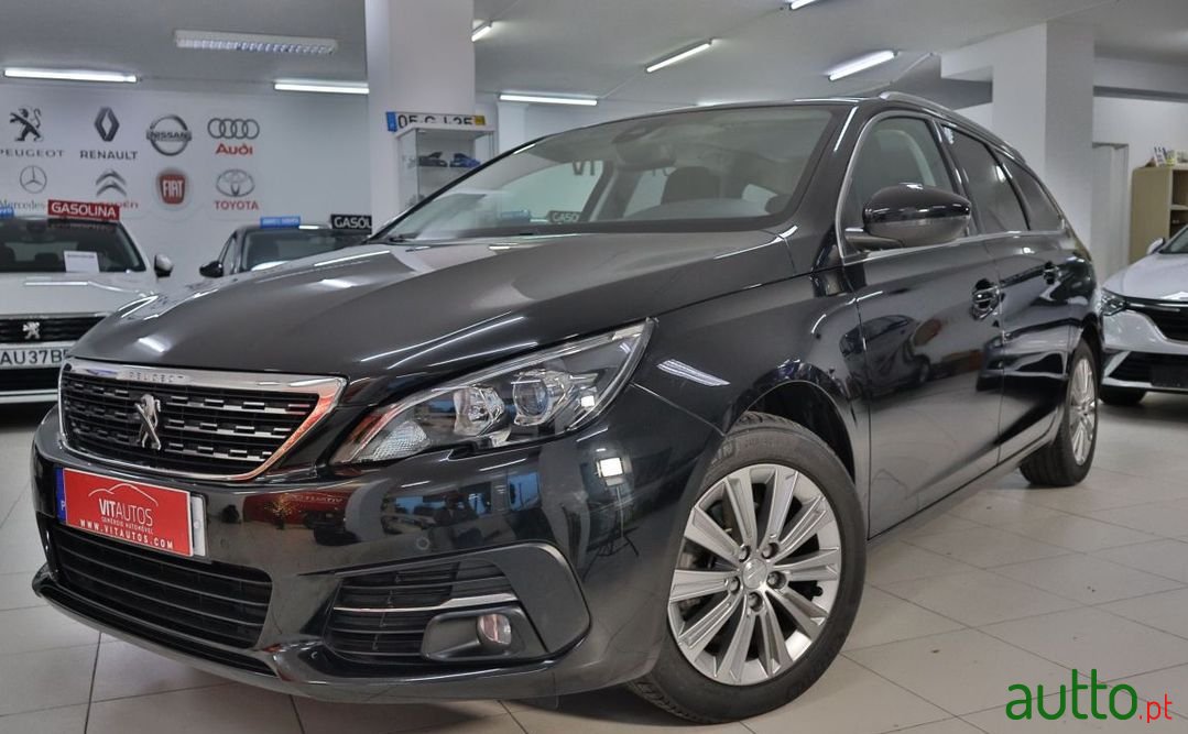 2018' Peugeot 308 Sw photo #1