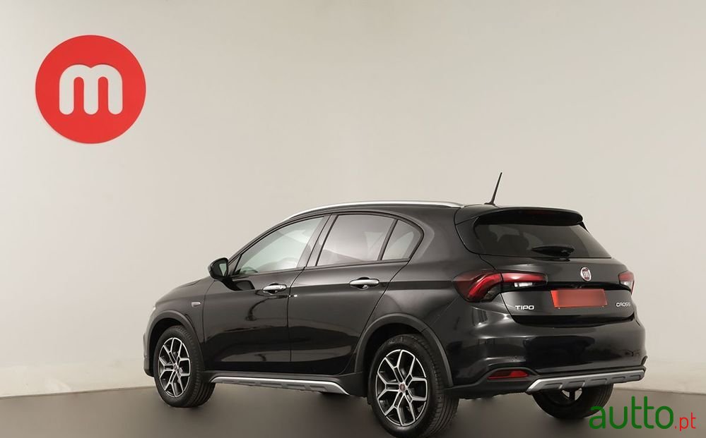 2021' Fiat Tipo Cross photo #3