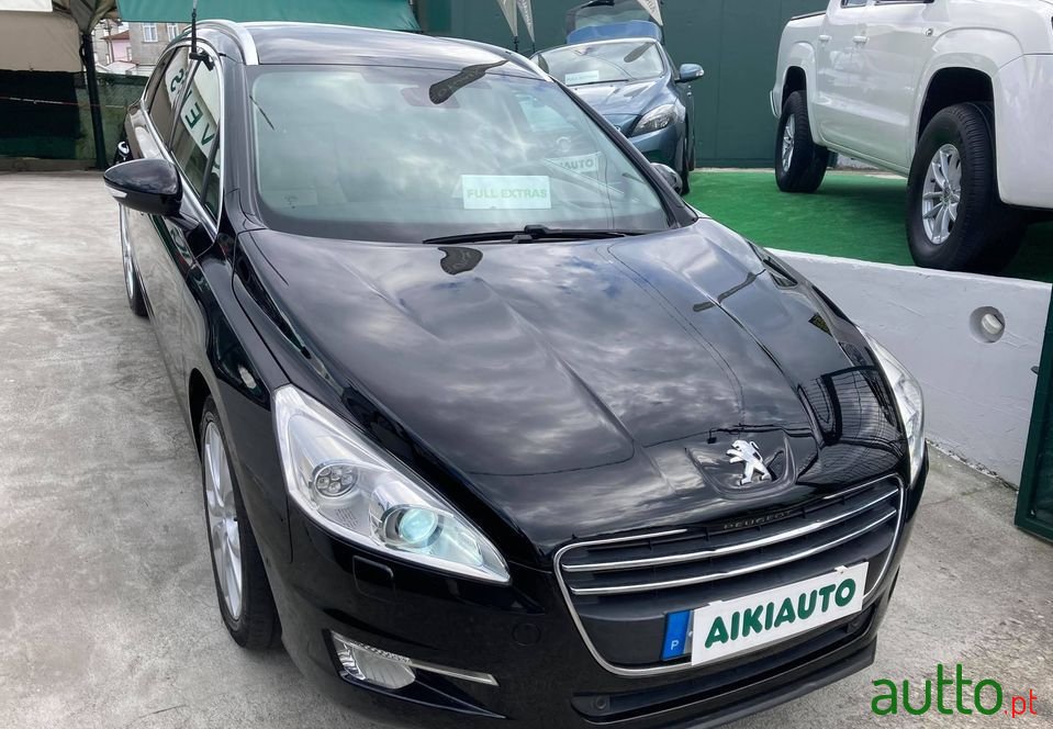 2011' Peugeot 508 Sw photo #3