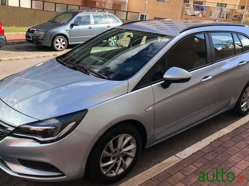 2017' Opel Astra Sports Tourer photo #3