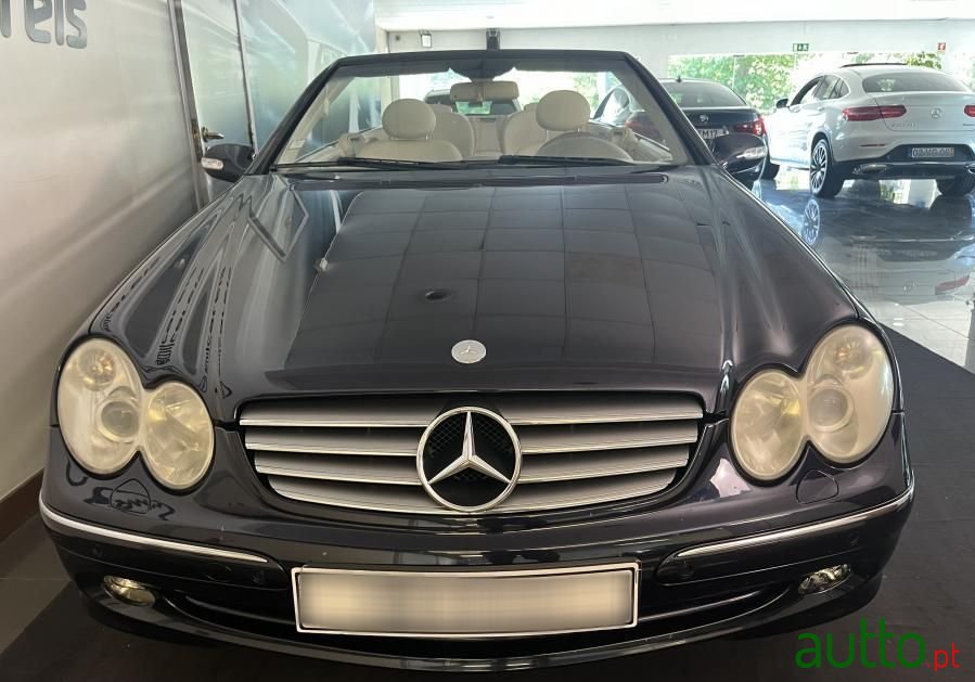 2004' Mercedes-Benz Classe Clk photo #3