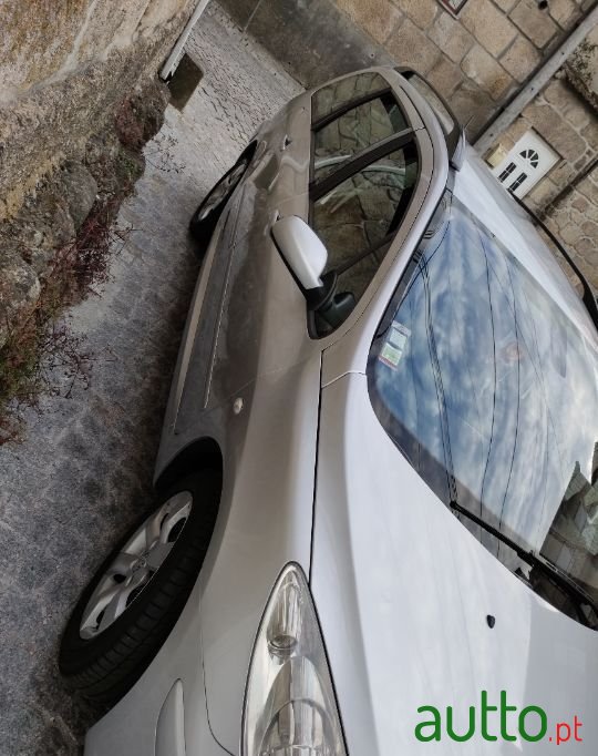 2006' Peugeot 307 Break photo #3