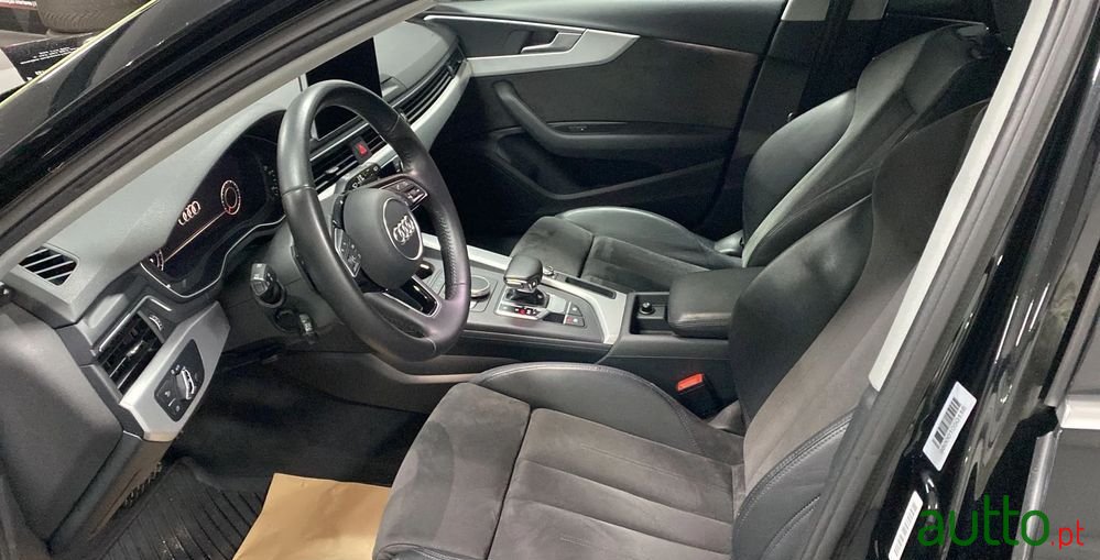 2017' Audi A4 Avant photo #5