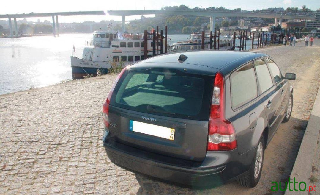 2007' Volvo V50 Nivel 2 photo #1