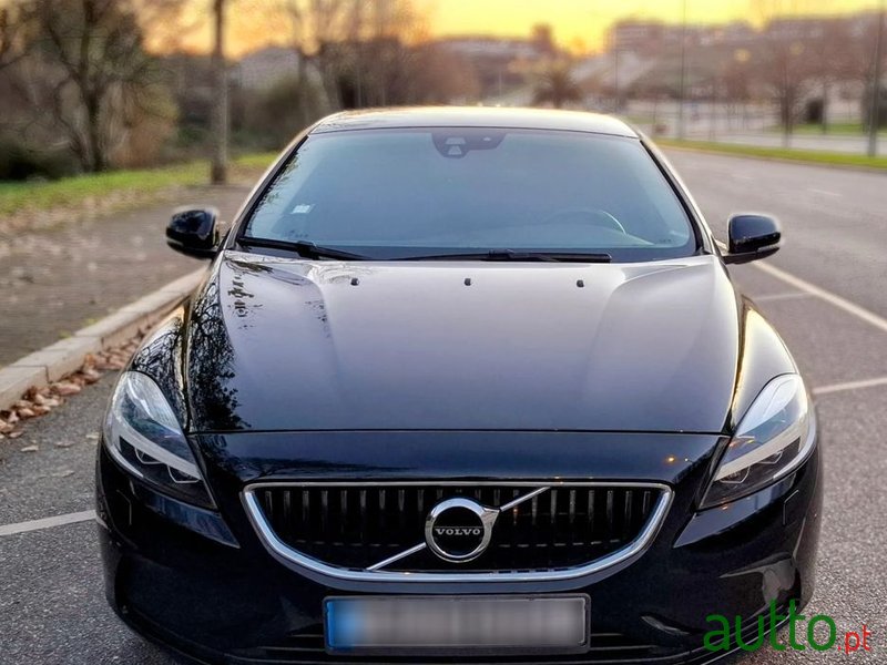 2016' Volvo V40 photo #3