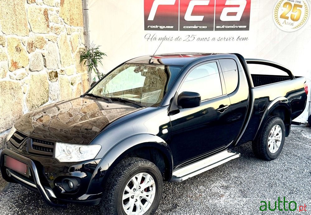 2014' Mitsubishi L200 photo #3