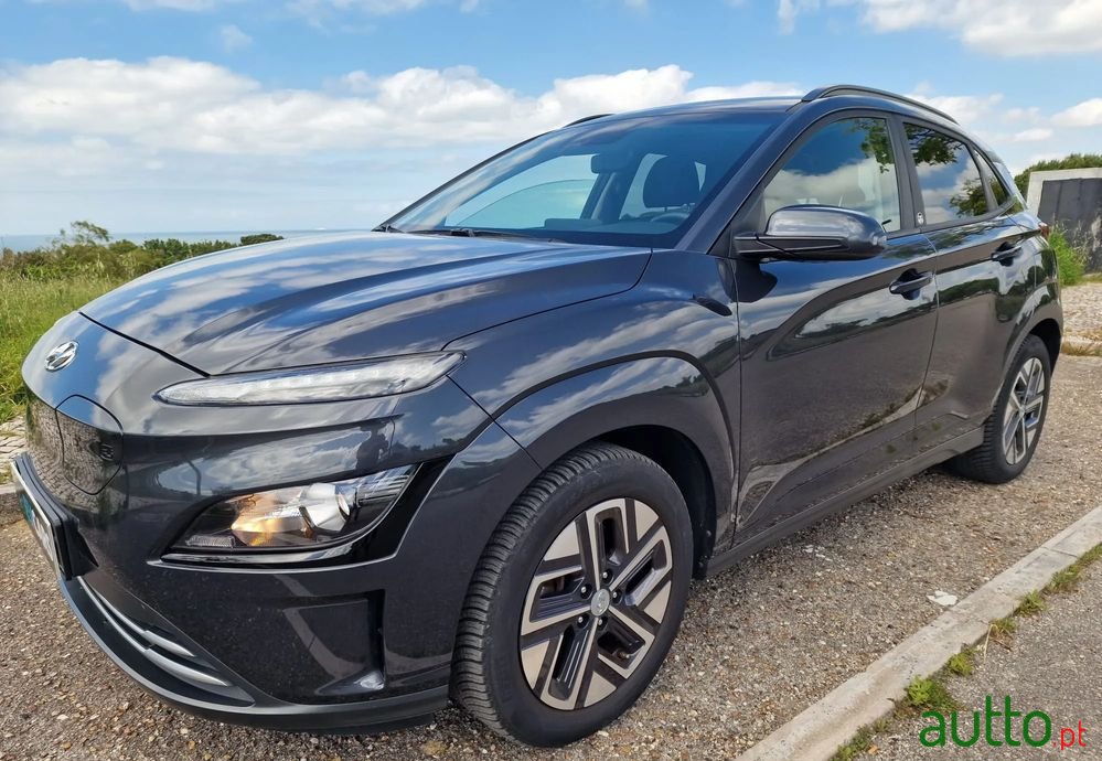 2022' Hyundai Kauai Premium photo #2