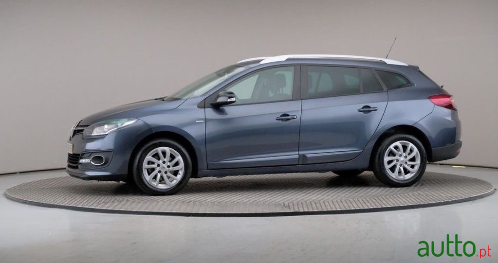 2015' Renault Megane photo #3